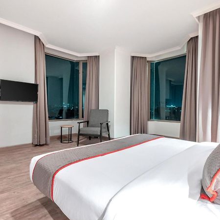 Super Oyo Townhouse 2 Hotel Gunung Sahari Jakarta Exteriör bild