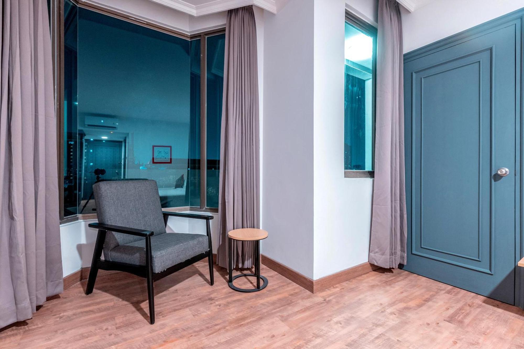 Super Oyo Townhouse 2 Hotel Gunung Sahari Jakarta Exteriör bild