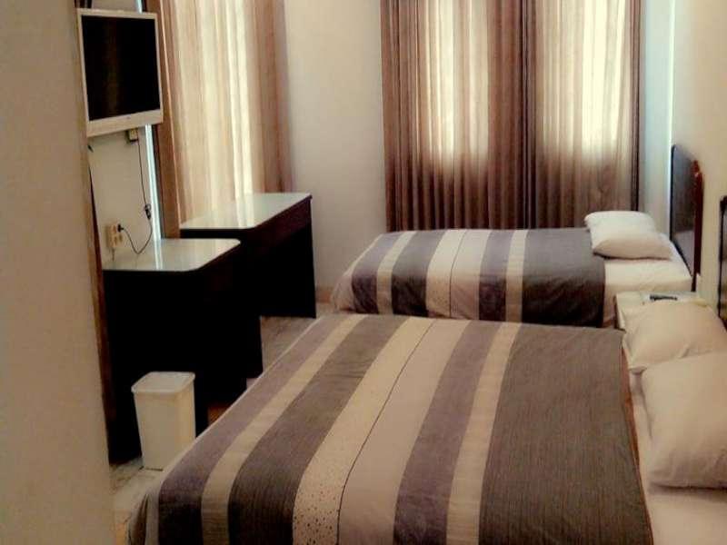 Super Oyo Townhouse 2 Hotel Gunung Sahari Jakarta Exteriör bild