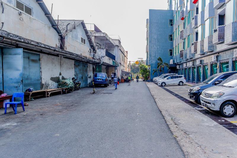 Super Oyo Townhouse 2 Hotel Gunung Sahari Jakarta Exteriör bild